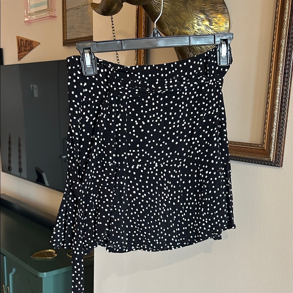 Zara Black and White Mini Skort
